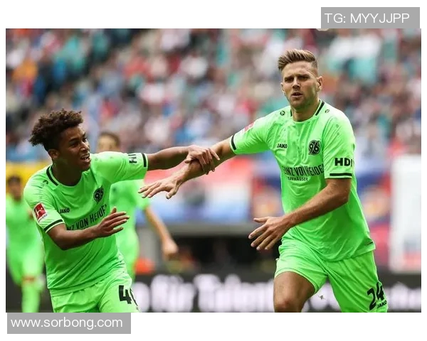 沙尔克04客场狂胜，彻底压垮弗赛堡，展现强大实力